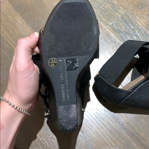 Barely worn Chinese laundry 5.5 women wedge - Picture 5 of 5